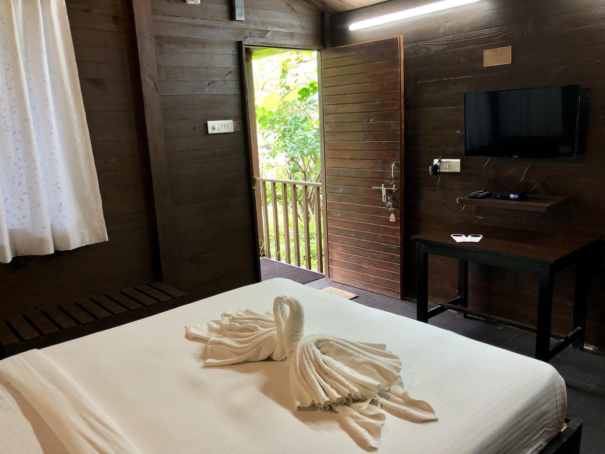 Mandrem Village Resort Buitenkant foto